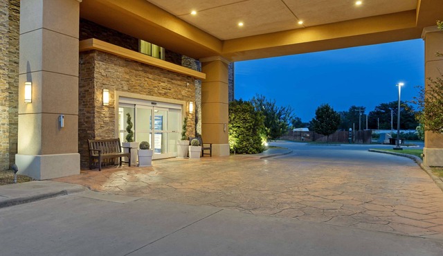 Best Western Plus Guymon Hotel & Suites