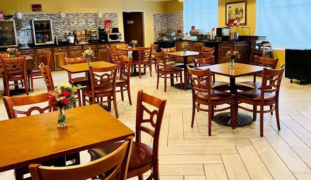 Best Western Plus Hannaford Inn & Suites