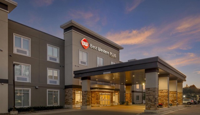 Best Western Plus Isanti