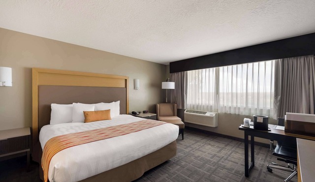 Best Western Plus Landmark Hotel