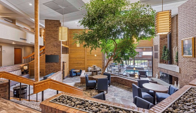 Best Western Plus Landmark Inn