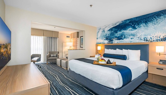 Best Western Plus Marina Gateway Hotel