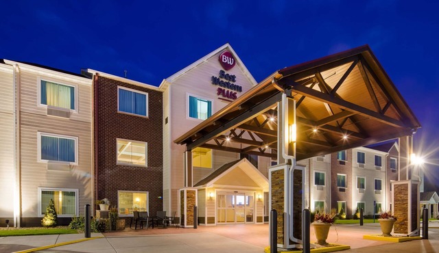 Best Western Plus Menomonie Inn & Suites