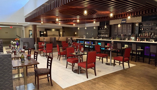 Best Western Plus Miamisburg-Dayton Suites, Banquets & Hotel