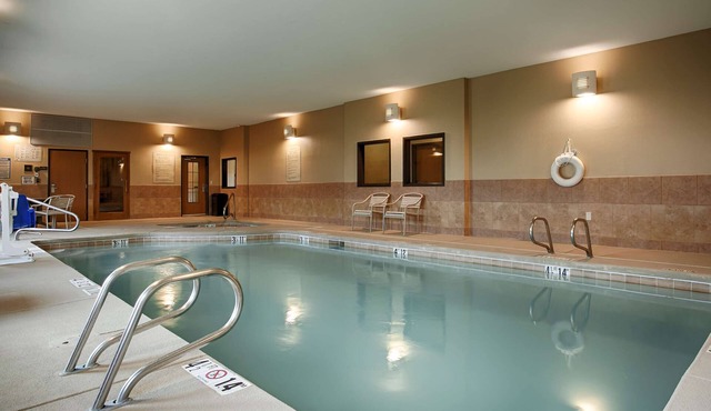 Best Western Plus Montezuma Inn & Suites
