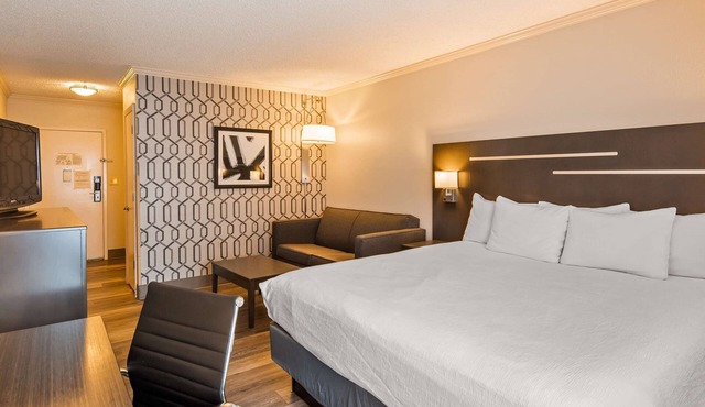 Best Western Plus Morristown Conference Center Hotel