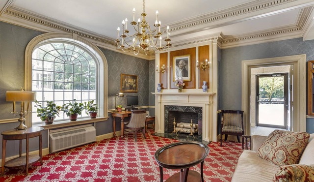 Best Western PLUS Morristown Inn-Florham Park