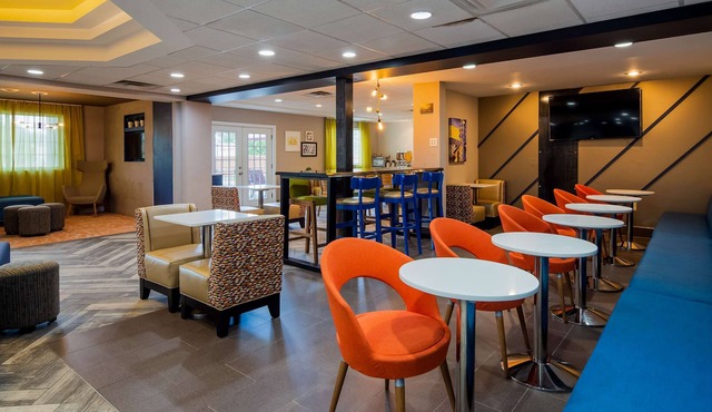 Best Western Plus Newport News Inn & Suites