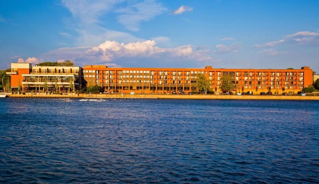 Best Western Plus Oswego Hotel and Conference Center