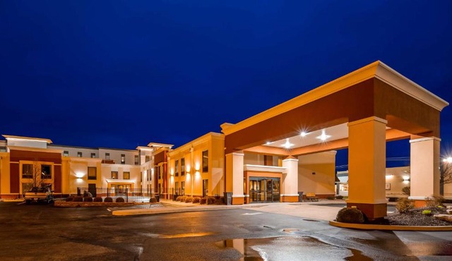 Best Western Plus Parkway Hotel