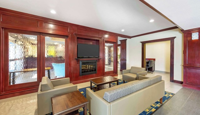 Best Western Plus Pratt