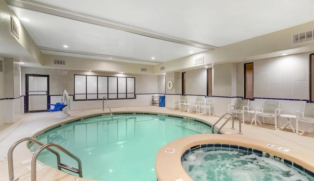 Best Western Plus Richmond Hill Inn