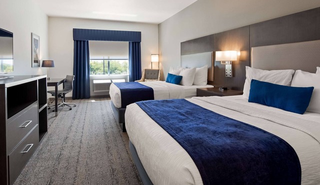 Best Western Plus Roland Inn & Suites