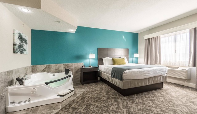 Best Western Plus Sebastian Hotel & Suites