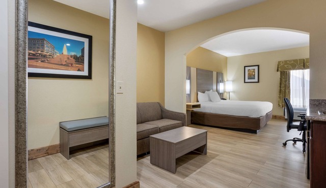 Best Western Plus Springfield Airport Inn