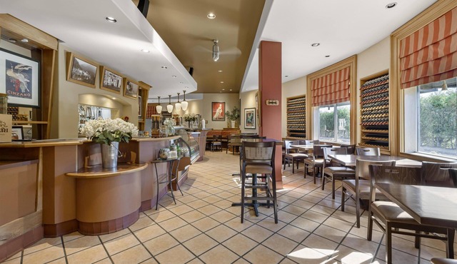 Best Western Plus Stoneridge Inn & Conference Centre