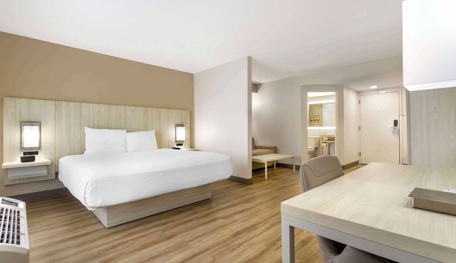 Best Western Plus Sugar Land/Stafford
