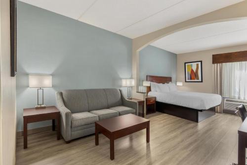 Best Western Plus Suites Greenville