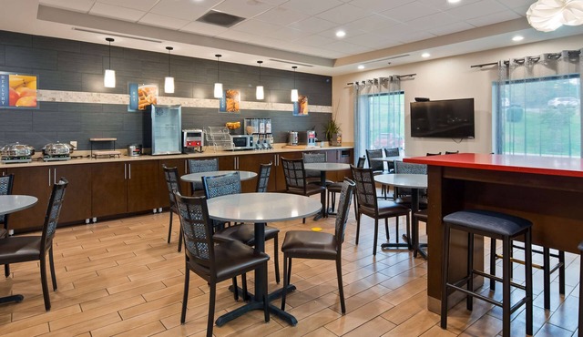 Best Western Plus Sunrise Inn