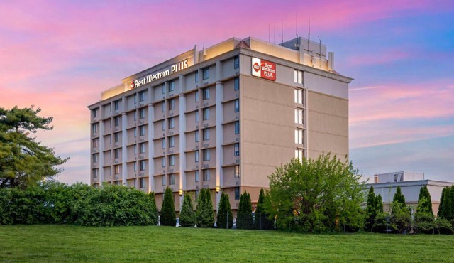 Best Western Plus The Charles Hotel