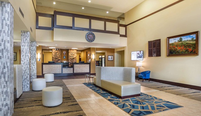 Best Western Plus University Park Inn & Suites