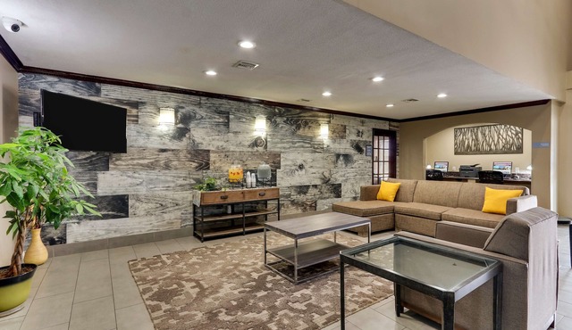 Best Western Plus University Inn & Suites