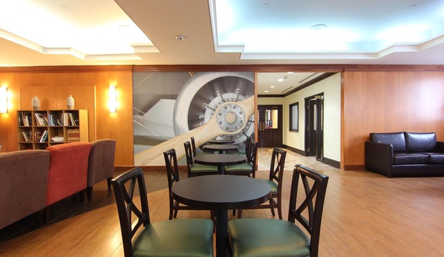Best Western Premier Toronto Airport Carlingview Hotel