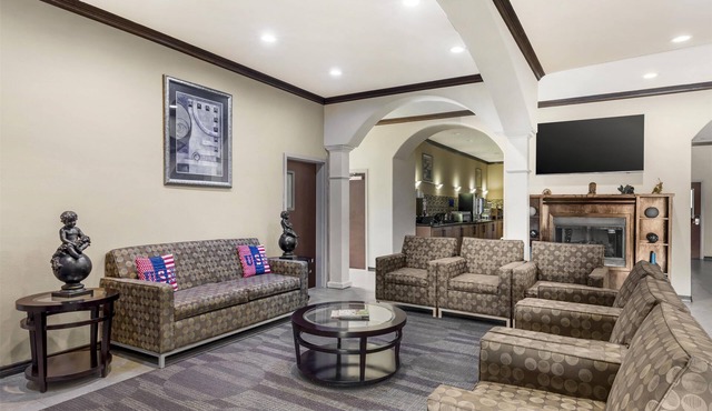 Best Western Red River Inn & Suites