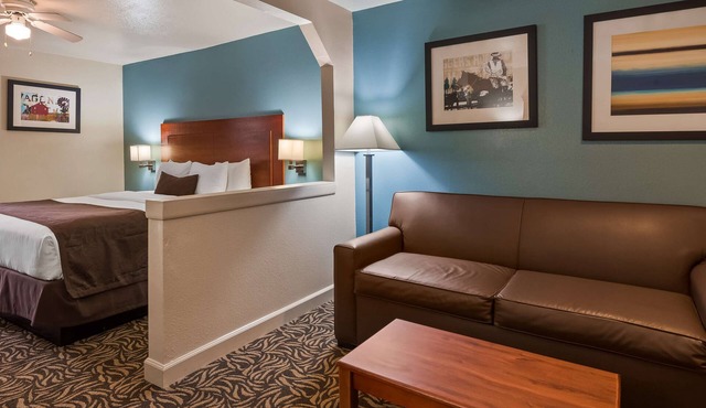 Best Western Regency Inn & Suites