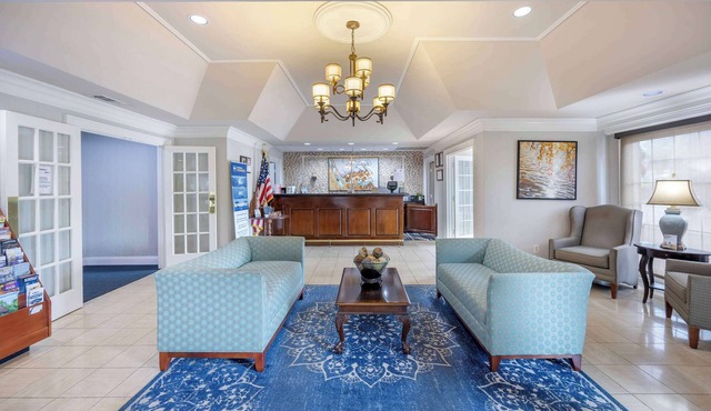 Best Western Spring Hill Inn & Suites