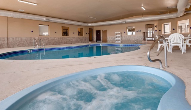 Best Western West Hills Inn