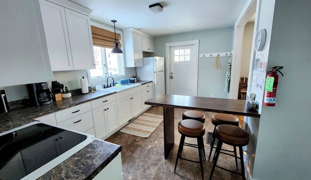 Beth's Place III-Downtown Potsdam-You'll Love It!