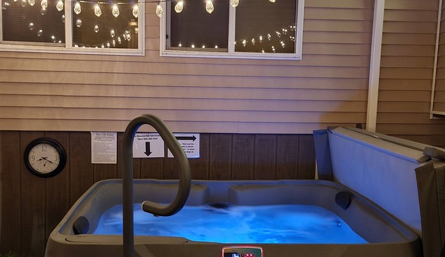 Beth's Place - On the River - W/Hot Tub, Pickleball Court & Putting Green