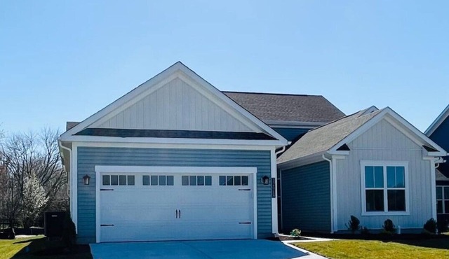 Bethany Beach area 5 BR dog friendly - fenced yard