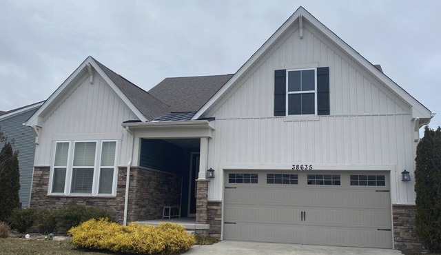 Bethany Beach: Family friendly Bishop's Landing community with pond view!