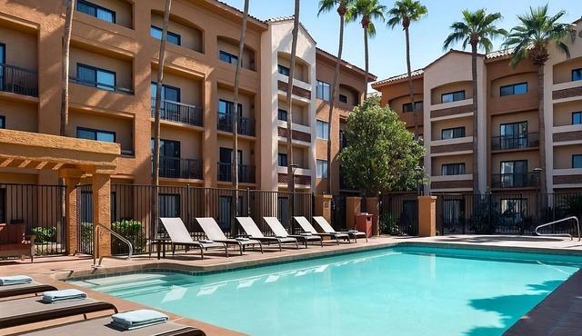 Better Choice For Your Vacation! Pet-Friendly, Short Drive to Copper Square