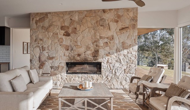 Betty - Black Mountain House