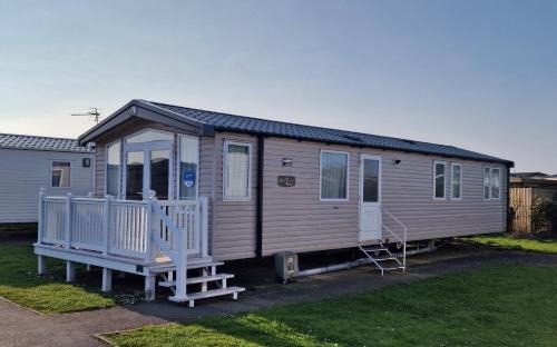 Betty by the Bay, Pagham Caravan Stay