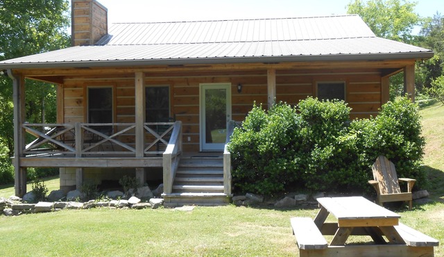 Betty's Island Cabin Caney Fork River Trout Fishing