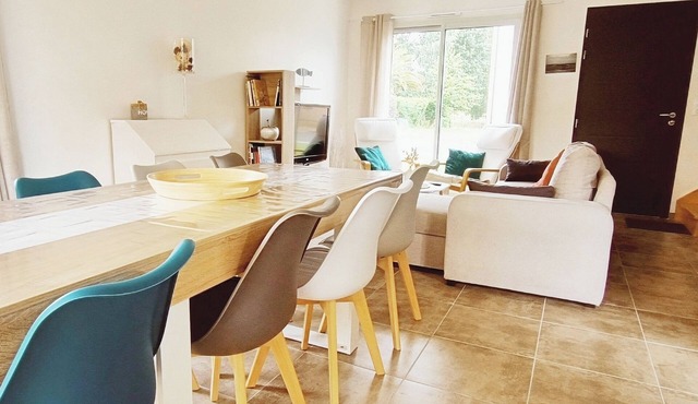 Between Land and Sea, 6/8 person house with terrace and barbecue!