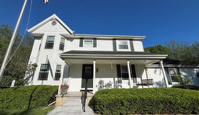 Between Ark & Creation Museum: A Nature-Rich Escape with Breathtaking Views