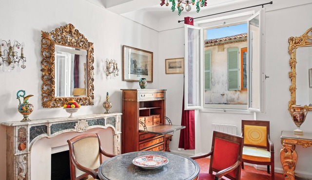 Between Art and History – An Elegant Getaway