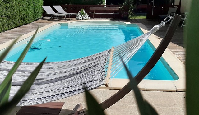 Between beach and cycle path, comfortable house, small dogs allowed.