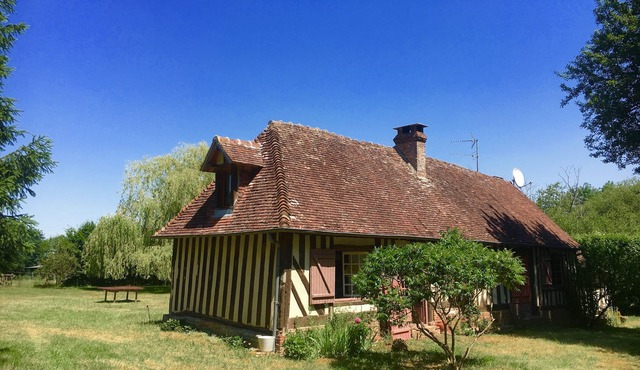 Between countryside and sea, charming half-timbered house, Normandy (14140)