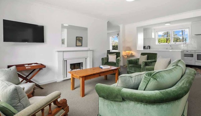 Between City & Hills