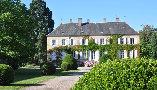 Between Loire and Morvan, the discreet charm of the Château de Prunevaux
