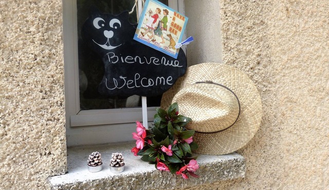 Between Luberon and Durance, la petite Maison de Marie Louise.