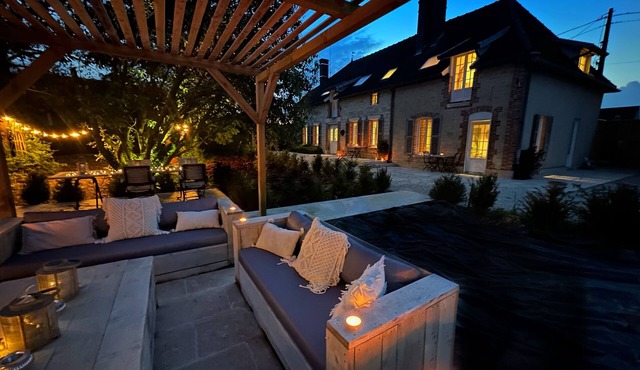 Between luxury and authenticity, for a cocooning weekend or more. Champagne!