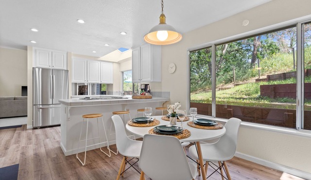 Between Napa & San Francisco 6bed large bright