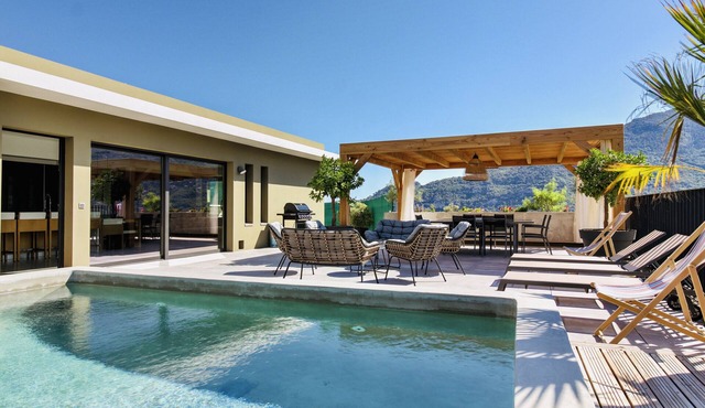 Between Nice and Monaco, peace and breathtaking views